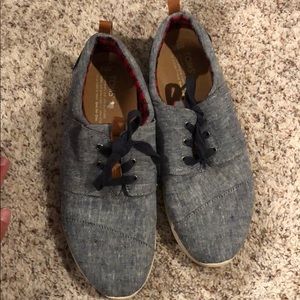 Toms shoes